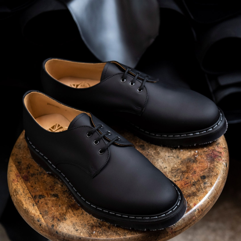 Black Greasy Gibson Shoe