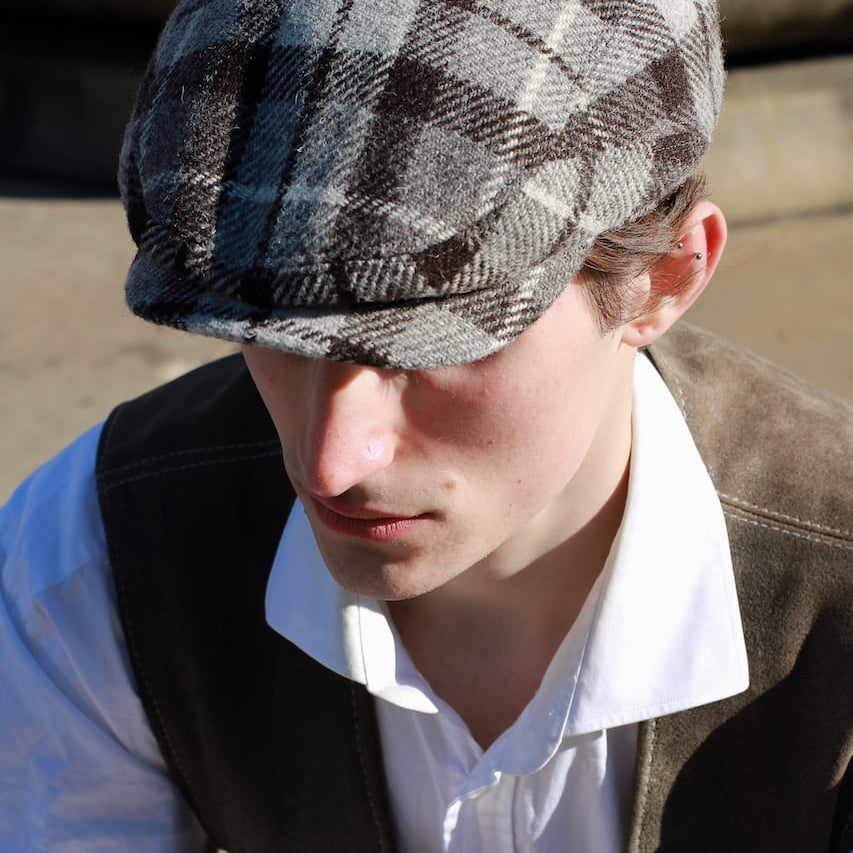 Harris Tweed Driver Cap