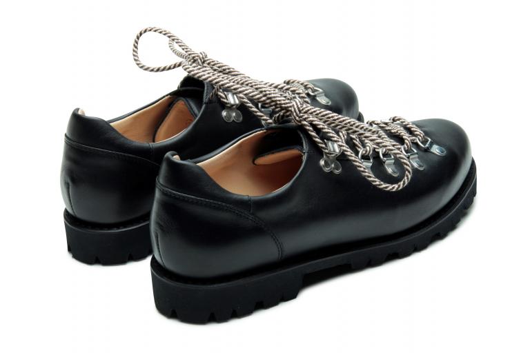 Juodi Clusaz Black Silk Derbiai